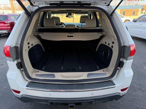 Used 2016 Jeep Grand Cherokee Limited w/ Luxury Group II image 13