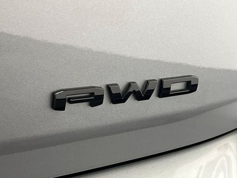 Certified 2023 GMC Terrain SLT w/ Elevation Edition AWD/4WD image 32