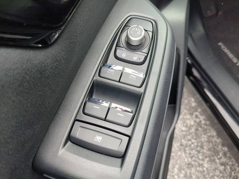 Certified 2025 Subaru Forester Touring AWD/4WD image 18