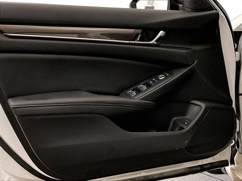 Used 2022 Honda Accord Sport image 22