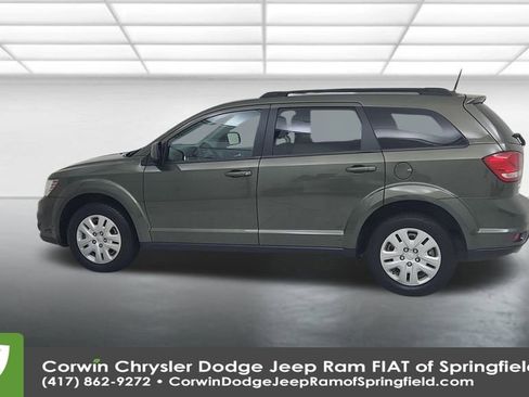 Used 2019 Dodge Journey SE image 9