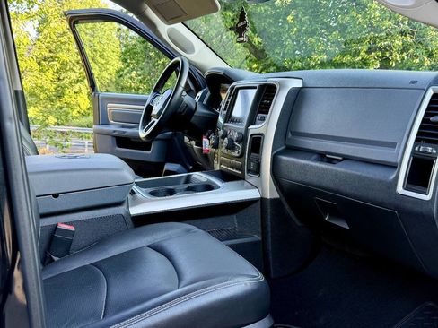 Used 2018 RAM 1500 Outdoorsman AWD/4WD image 4