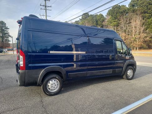 Used 2022 RAM ProMaster 2500 w/ Driver Convenience Group image 8