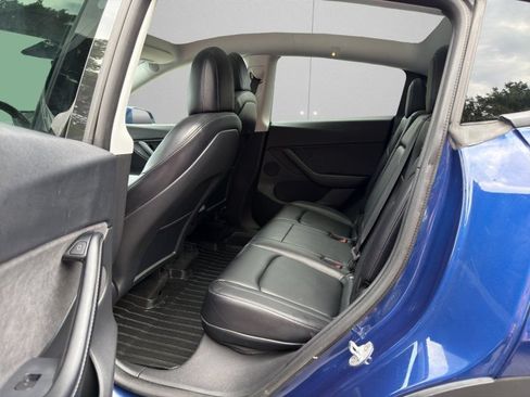 Used 2021 Tesla Model Y Long Range AWD/4WD image 10