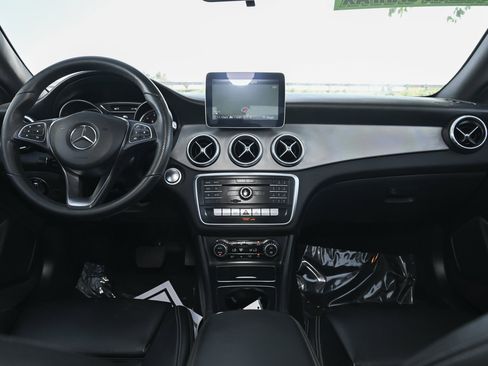 Used 2019 Mercedes-Benz CLA 250 image 22