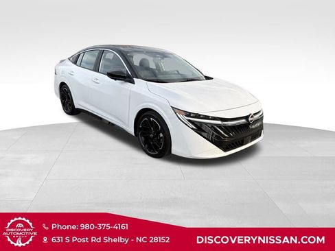 New 2026 Nissan Sentra SR w/ SR Premium Package FWD image 5