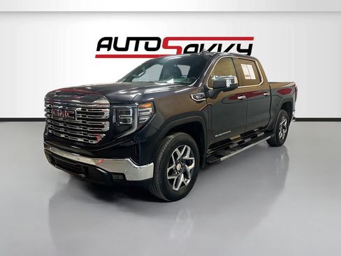 Used 2023 GMC Sierra 1500 SLT w/ SLT Premium Package AWD/4WD image 3