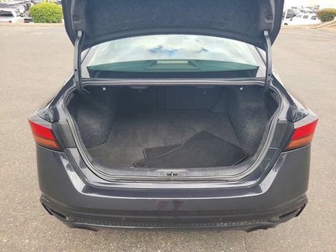 Certified 2019 Nissan Altima 2.5 SV FWD image 11