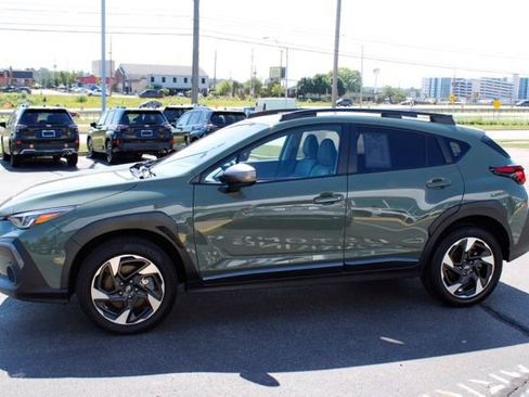 Used 2024 Subaru Crosstrek 2.5i Limited AWD/4WD image 9