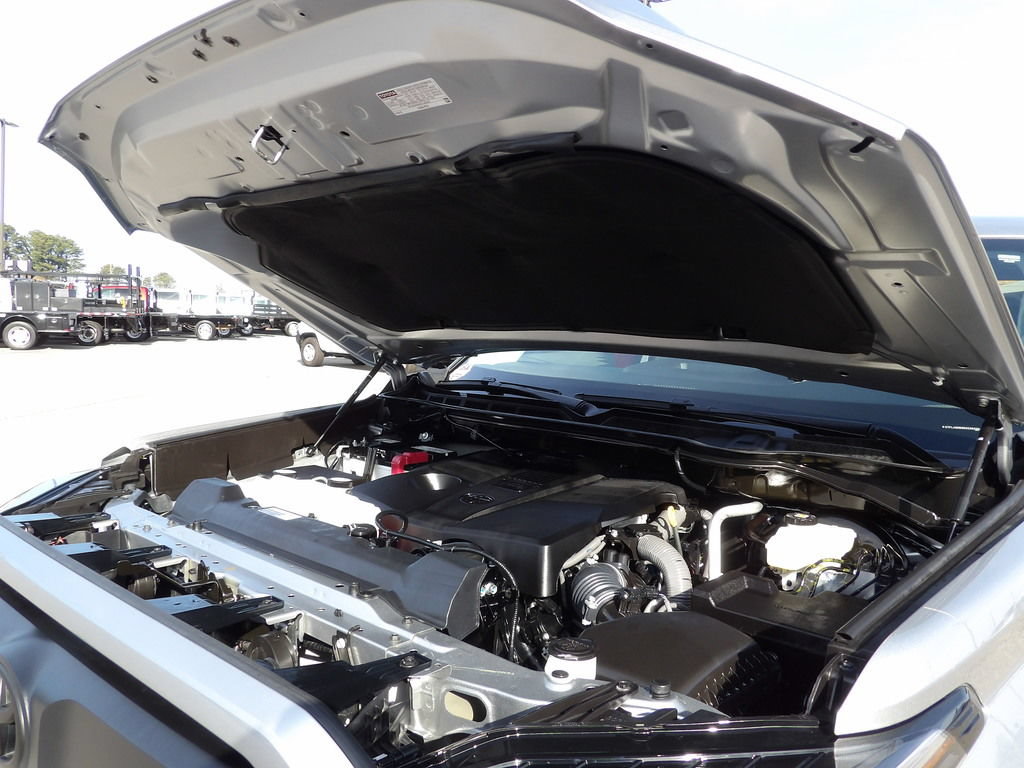 Used 2024 Toyota Tundra SR5 AWD/4WD image 48