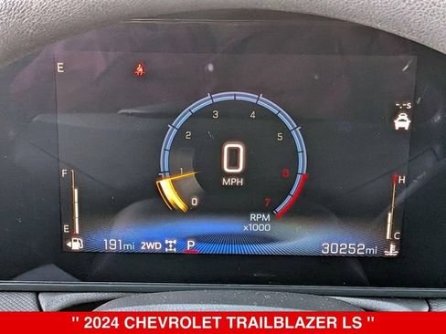 Used 2024 Chevrolet TrailBlazer LS AWD/4WD image 20