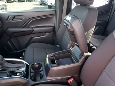 Used 2023 Chevrolet Colorado W/T w/ Advanced Trailering Package image 27