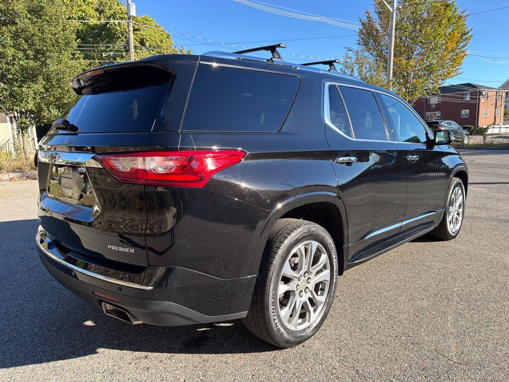 Used 2020 Chevrolet Traverse Premier AWD/4WD image 6