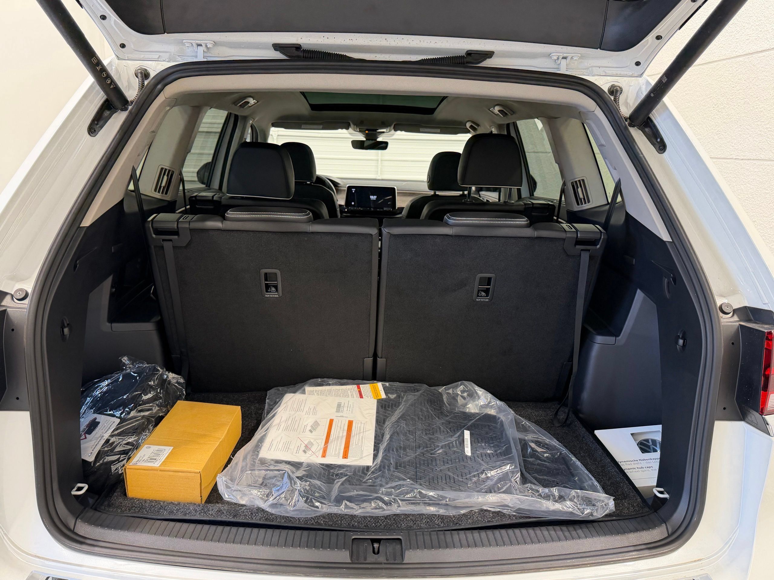 New 2025 Volkswagen Atlas SEL Premium R-Line AWD/4WD image 26