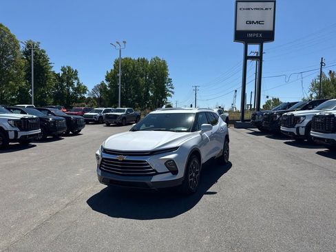 Used 2023 Chevrolet Blazer Premier w/ Driver Confidence II Package FWD image 1