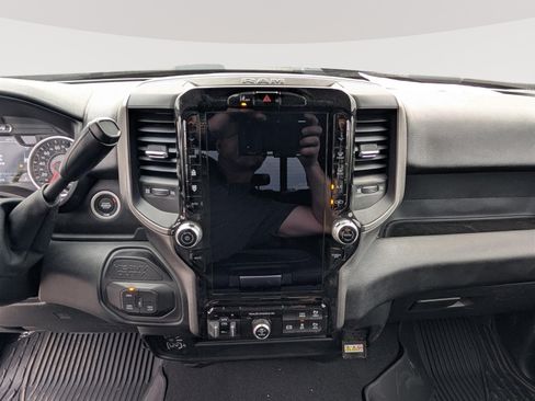 New 2025 RAM 2500 Tradesman AWD/4WD image 15