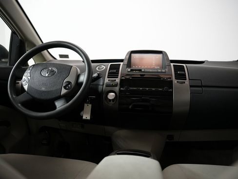 Used 2007 Toyota Prius Touring image 10
