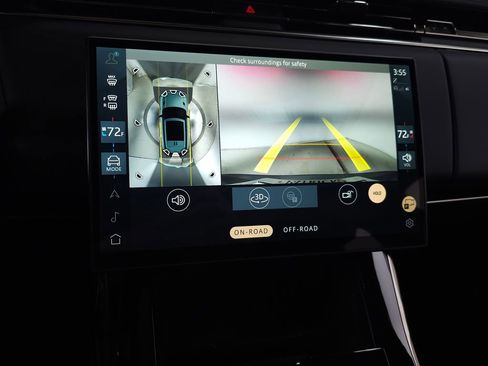 Used 2025 Land Rover Range Rover Sport SE image 33