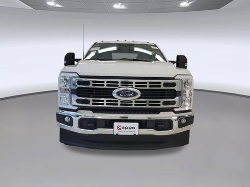 Used 2025 Ford F350 XLT w/ FX4 Off-Road Package AWD/4WD image 4