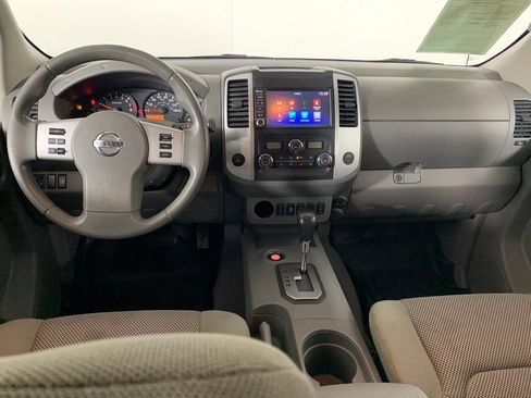 Used 2020 Nissan Frontier SV image 31