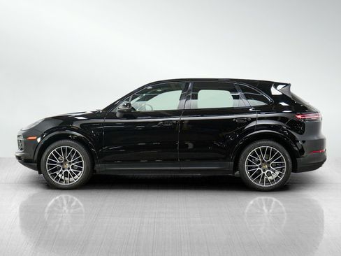 Used 2020 Porsche Cayenne AWD/4WD image 2