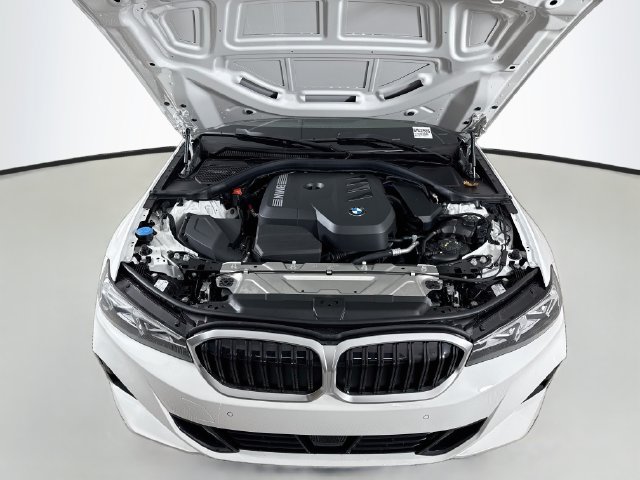 Used 2026 BMW 330i xDrive Sedan w/ Convenience Package AWD/4WD image 31