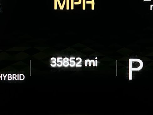 Used 2022 Jeep Wrangler Unlimited Sahara w/ Cold Weather Group image 11