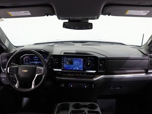 Used 2024 Chevrolet Silverado 1500 LT AWD/4WD image 15
