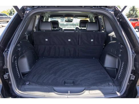 Used 2021 Jeep Grand Cherokee Laredo X AWD/4WD image 14