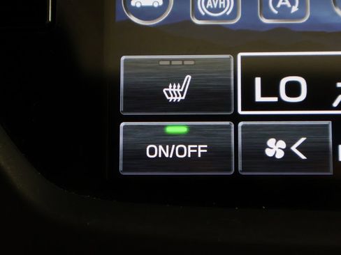 Used 2025 Subaru Forester Premium AWD/4WD image 41