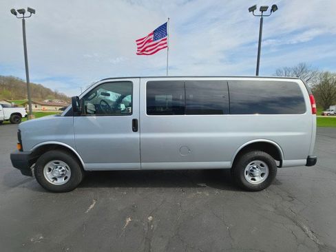 Used 2017 Chevrolet Express 2500 LS image 2