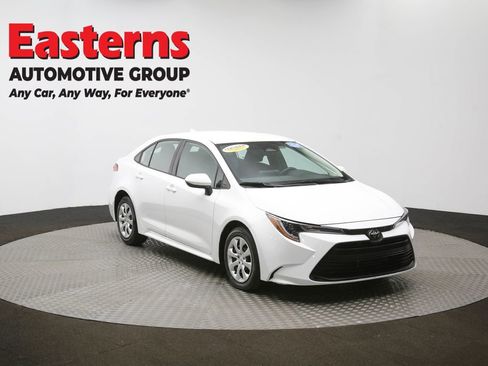 Used 2024 Toyota Corolla LE image 48