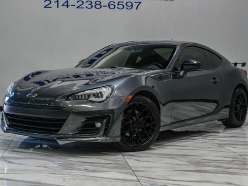 Used 2018 Subaru BRZ Limited w/ Popular Package #3 RWD image 2