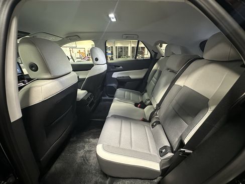 New 2026 Honda Prologue EX image 17