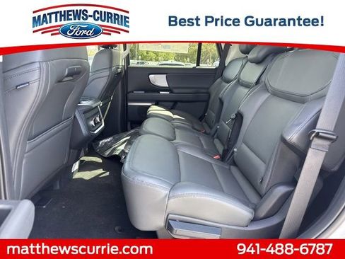 New 2026 Ford Expedition Active image 11