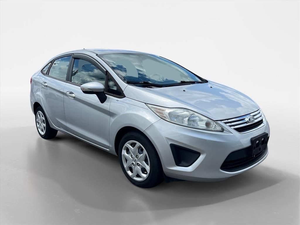 Used 2013 Ford Fiesta SE FWD image 7