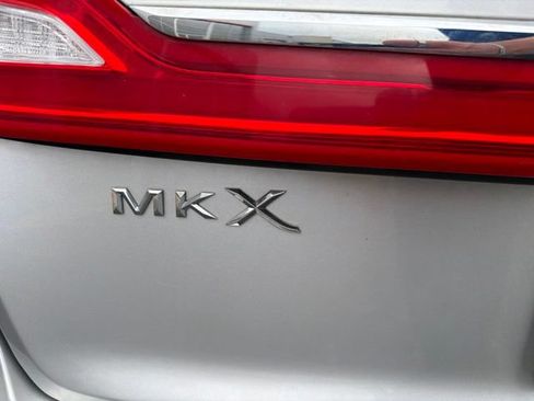 Used 2017 Lincoln MKX Select w/ Lincoln MKX Climate Package AWD/4WD image 10