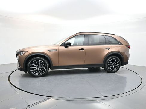 Used 2025 MAZDA CX-70 Plug-In Hybrid w/ Premium Plus AWD/4WD image 4