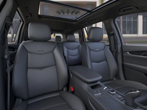 New 2025 Cadillac XT6 Premium Luxury w/ Technology Package FWD image 16