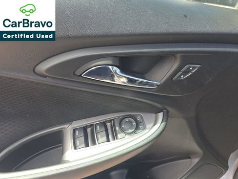 Certified 2024 Chevrolet Malibu LT FWD image 10
