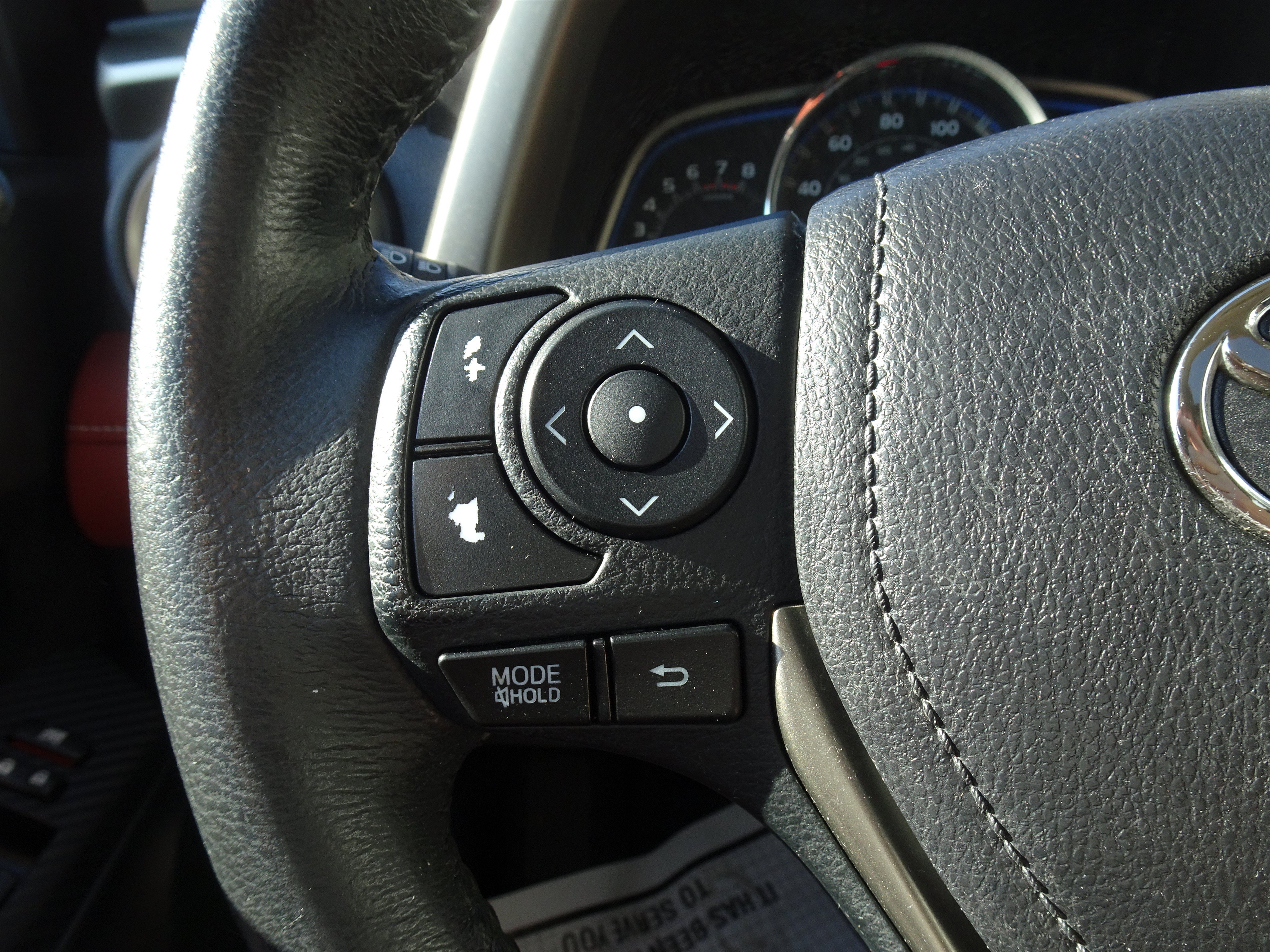 Used 2014 Toyota RAV4 Limited w/ Technology Package AWD/4WD image 21