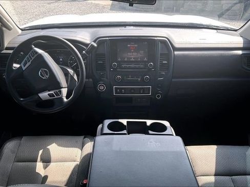 Used 2021 Nissan Titan S w/ S Utility Package image 7