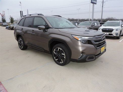 New 2025 Subaru Forester Limited image 3