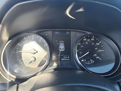 Used 2019 Nissan Rogue Sport S image 21