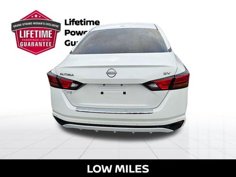Used 2023 Nissan Altima 2.5 SV image 9