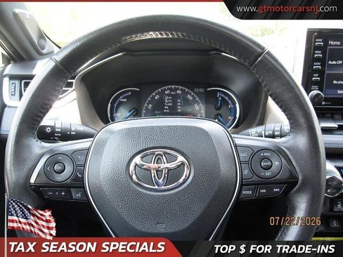 Used 2021 Toyota RAV4 XSE AWD/4WD image 28