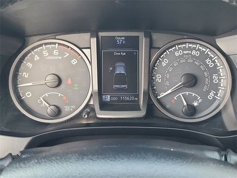 Used 2019 Toyota Tacoma 4x4 Double Cab image 12