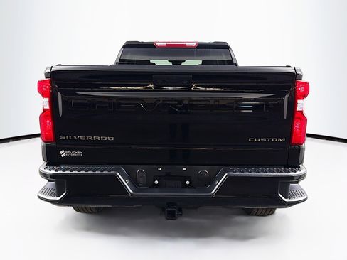 Used 2024 Chevrolet Silverado 1500 Custom image 7