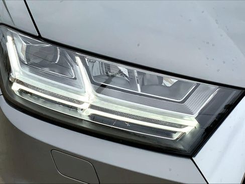 Used 2017 Audi Q7 3.0T Premium Plus w/ Premium Plus Package image 25