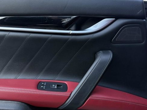 Used 2022 Maserati Ghibli Modena image 31